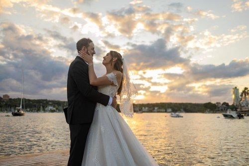 mobile - carousel-hero-element image-0